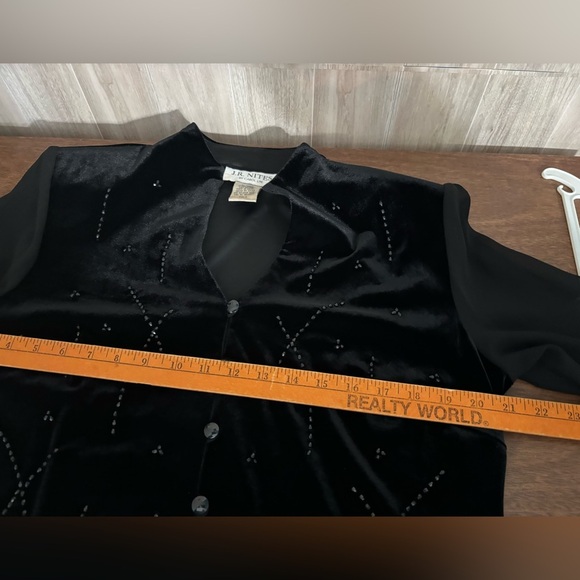 J R Nites by Carol Lin Velvet Black Beaded Women's Blouse Top Sheer Sleeves - Picture 8 of 11